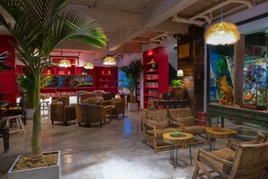 Sala de estar en el lobby