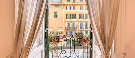 Quadruple Room | Balcony