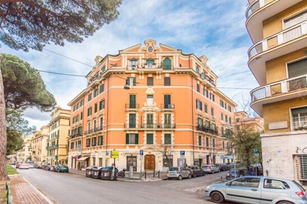 Front of property - A Casa di Giorgia (Rome)