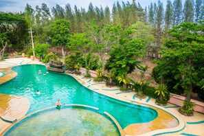 Outdoor pool - Horseshoe Point Pattaya (Pattaya)