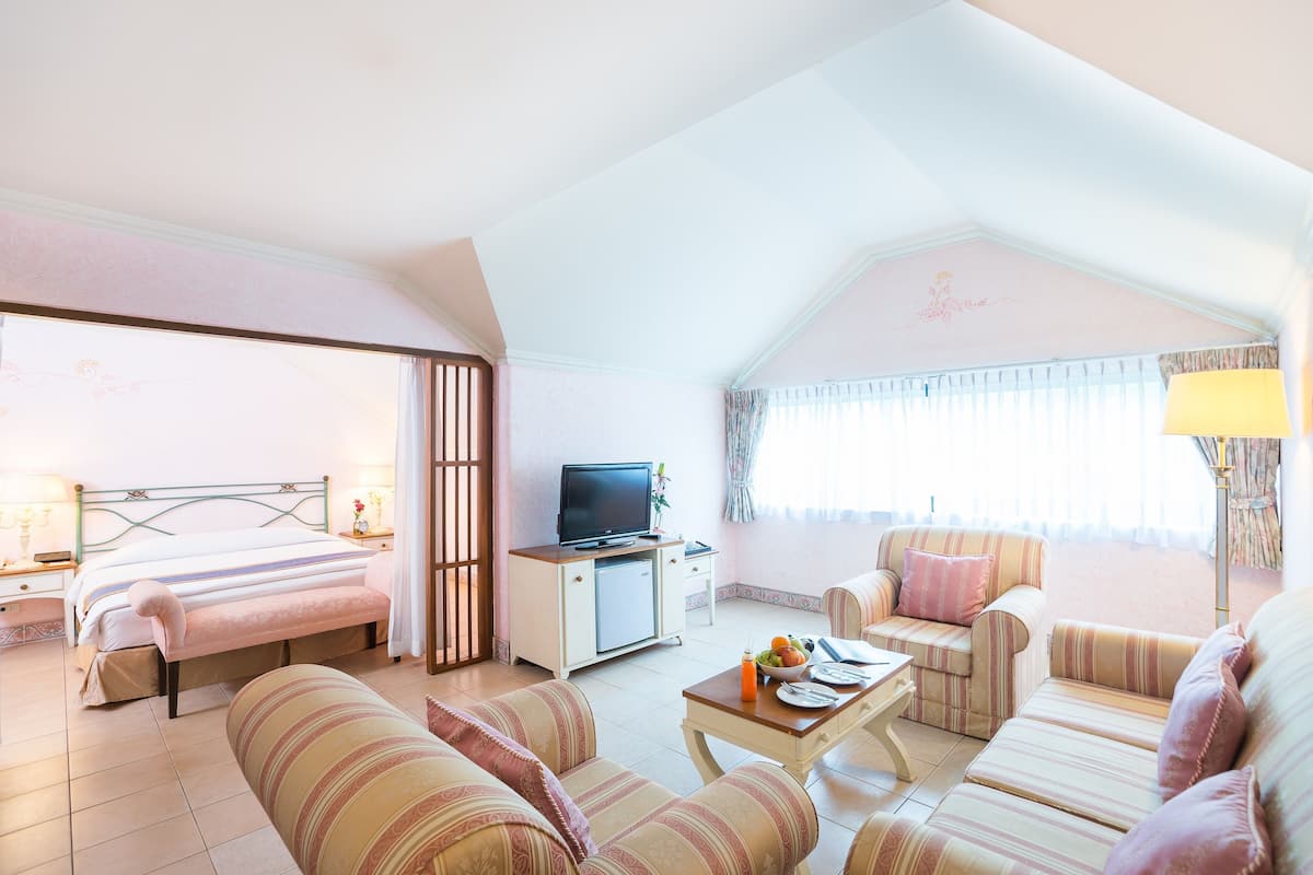 Suite Room | リビング エリア