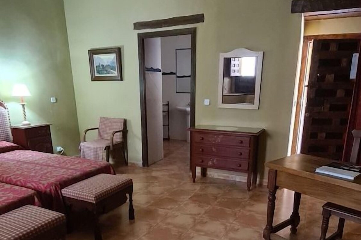 Desk, blackout drapes, WiFi (free), bed sheets