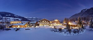 Front of property - Wanderhotel Kirchner (Bramberg am Wildkogel)