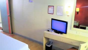 標準客房 | 摺床/加床 (收費)、免費 Wi-Fi、床單