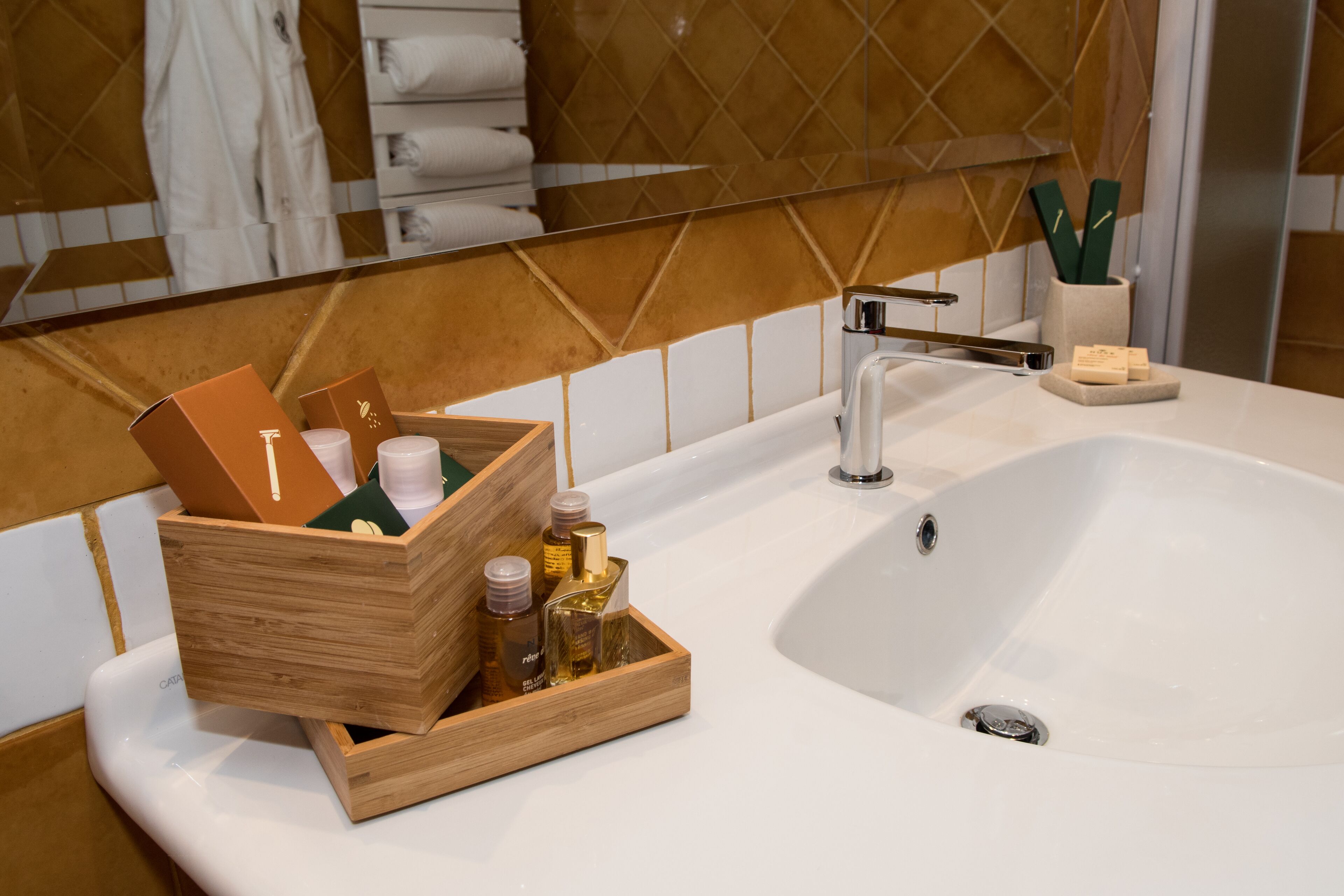 double or twin room | bathroom | free toiletries, hair dryer, slippers, bidet