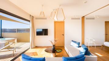 Grand Suite (Citadelle View) | Premium bedding, minibar, in-room safe, desk