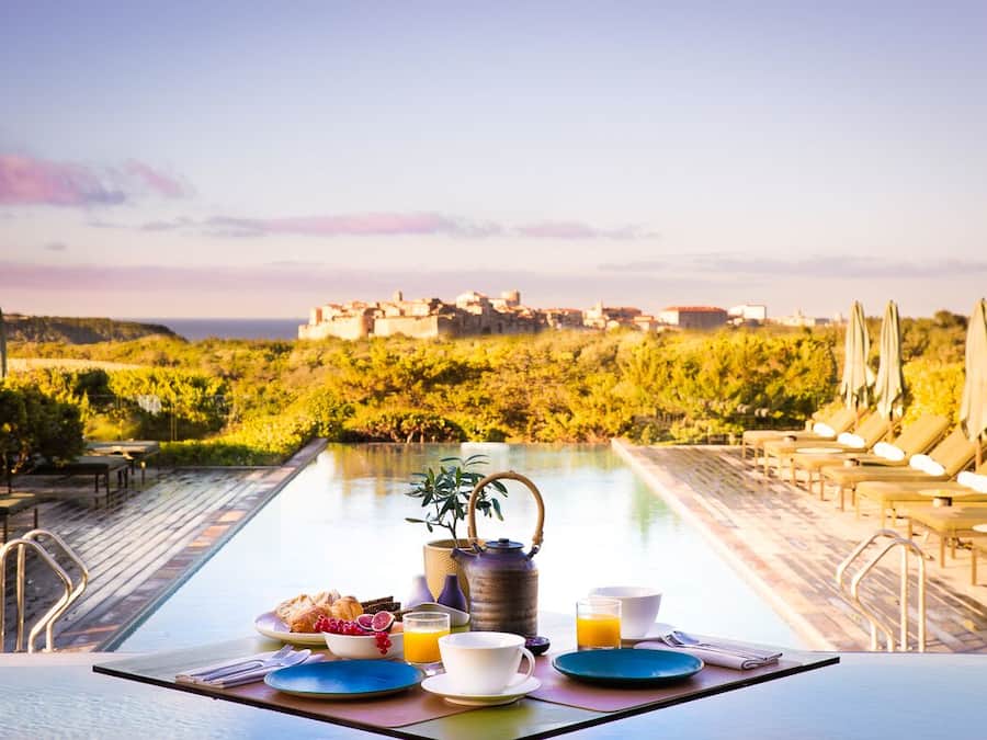 Outdoor pool, sun loungers