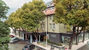 Bagian depan properti