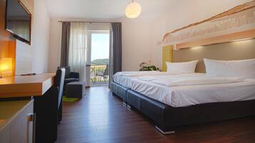 Schreibtisch, schallisolierte Zimmer, kostenlose Babybetten