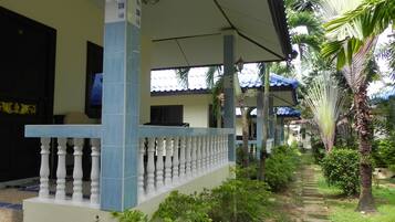 บังกะโล | ลานระเบียง/นอกชาน
