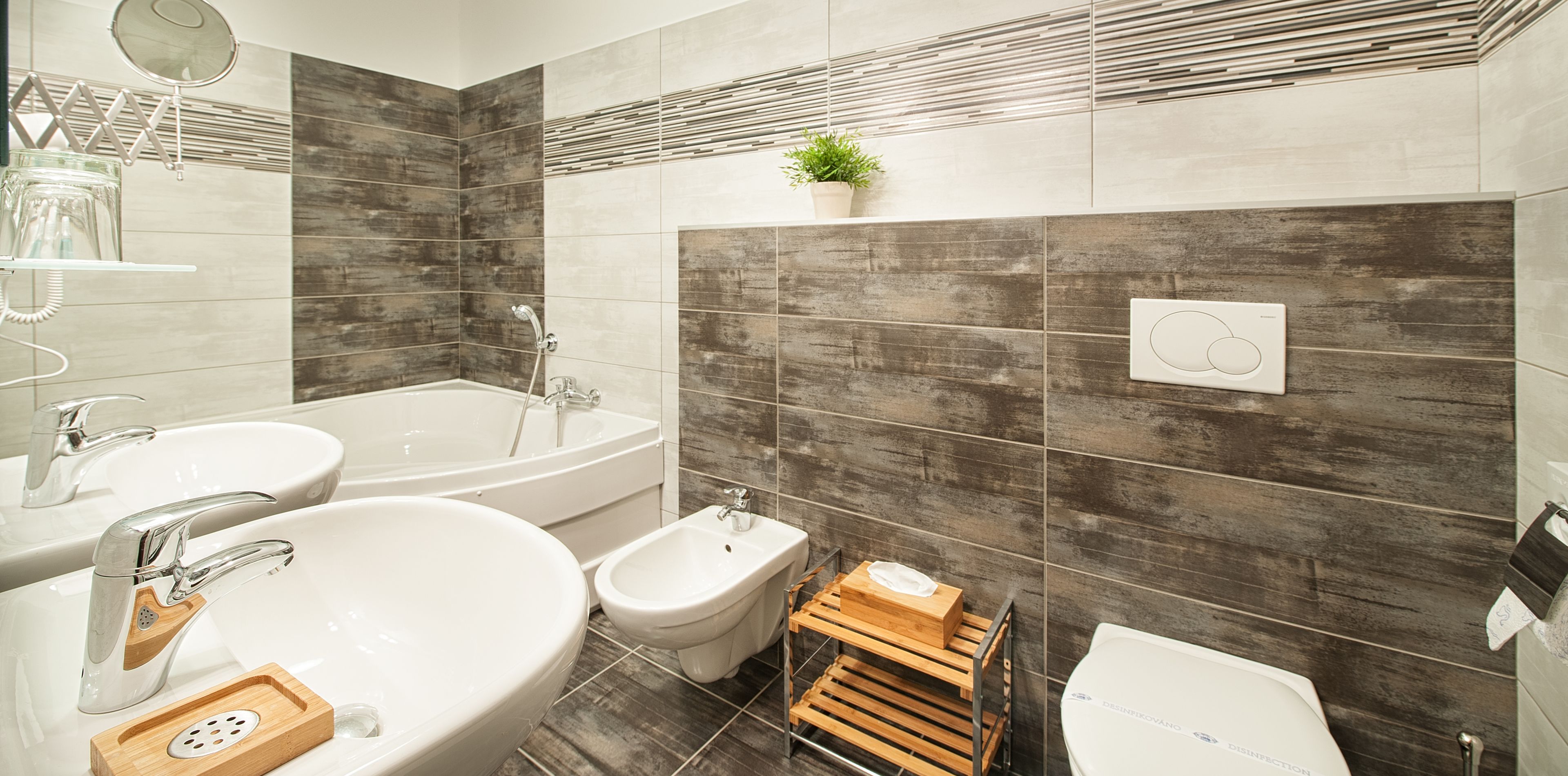 luxury apartment, kitchenette, executive level (executive level) | bathroom | free toiletries, hair dryer, bathrobes, slippers