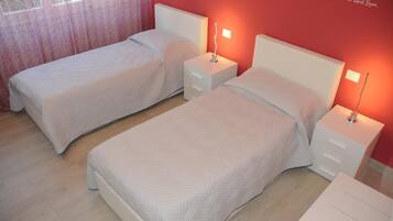 Biancheria da letto di alta qualità, minibar, una cassaforte in camera