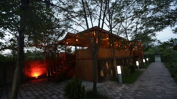 Grill-/Picknickplatz