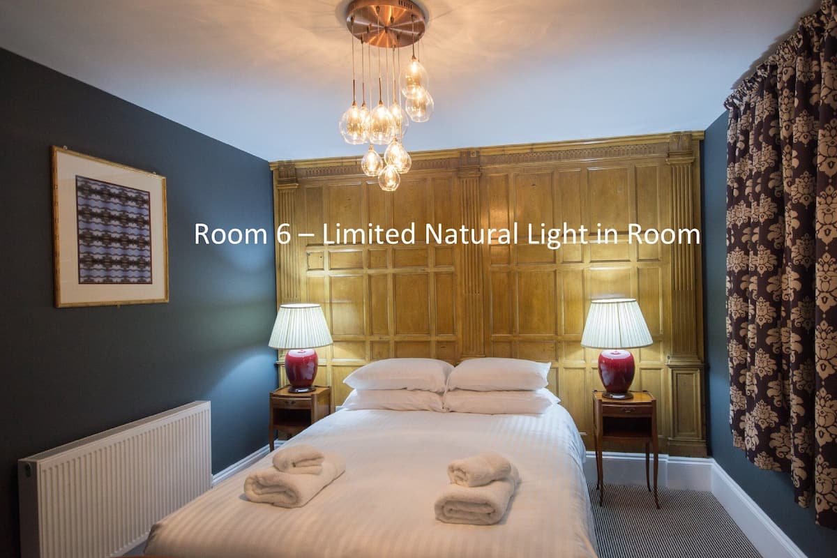 Superior Double Room, Ensuite (Room 6)
