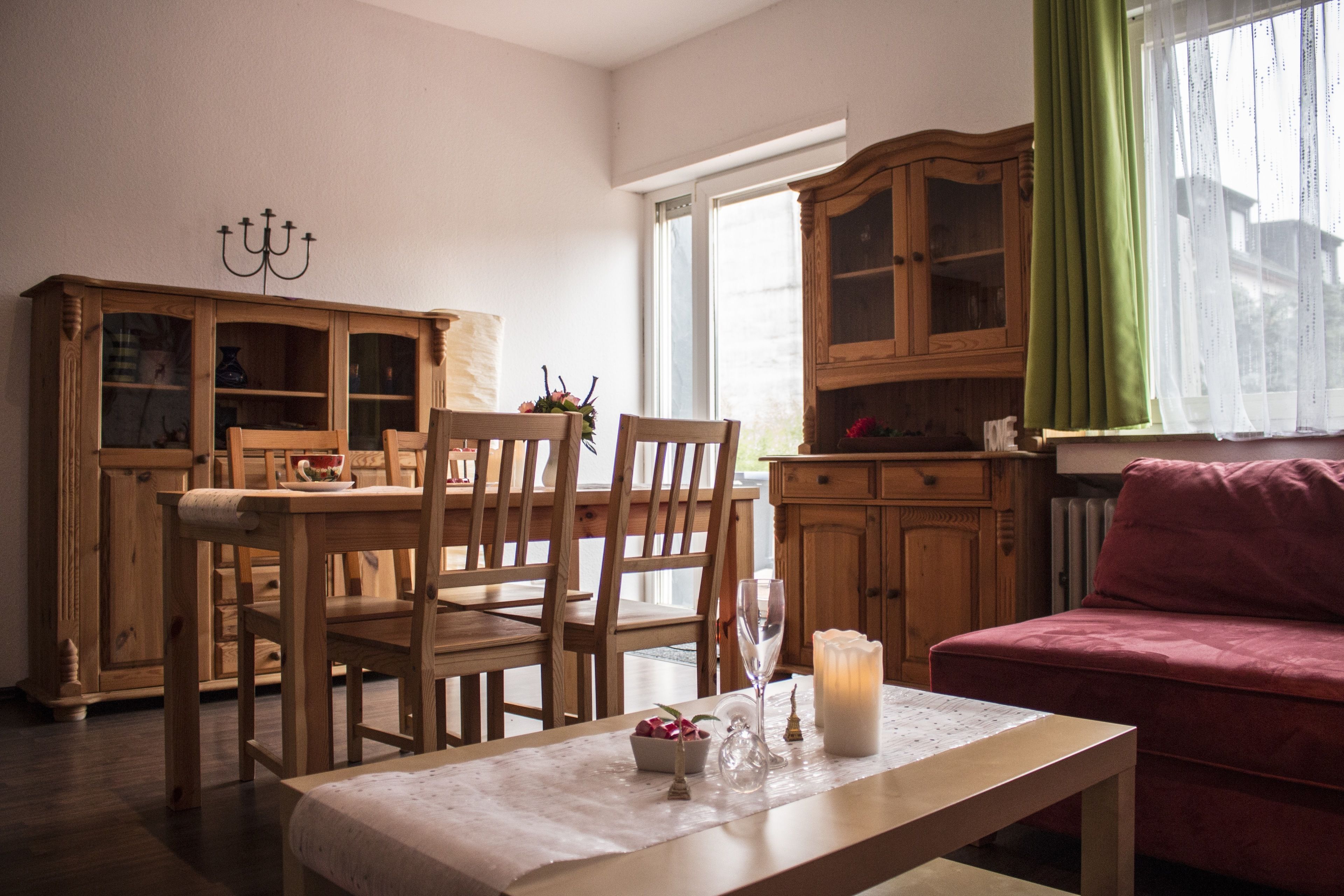 Luxury-Apartment, 3 Schlafzimmer, Nichtraucher, Terrasse | Wohnbereich | Flachbildfernseher