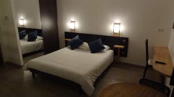 Studio (4 pers) | Bộ đồ giường cao cấp, trang trí khác biệt