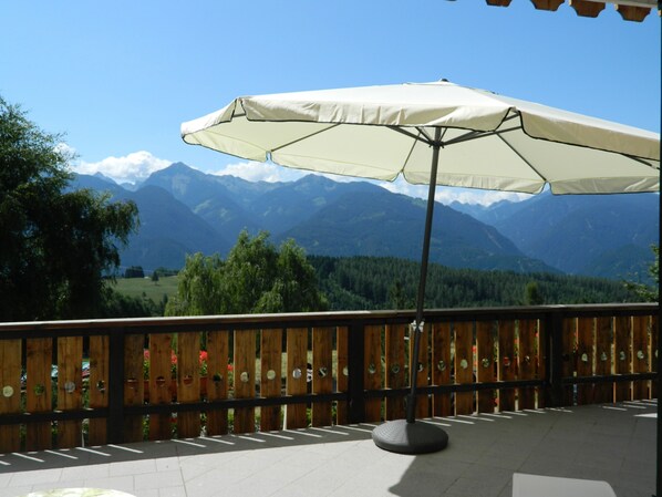 Standard-Doppelzimmer, 1 Schlafzimmer, Talblick | Terrasse/Patio