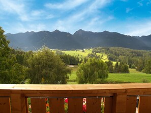 View from property - Hotel Ganzaie (Ville di Fiemme)