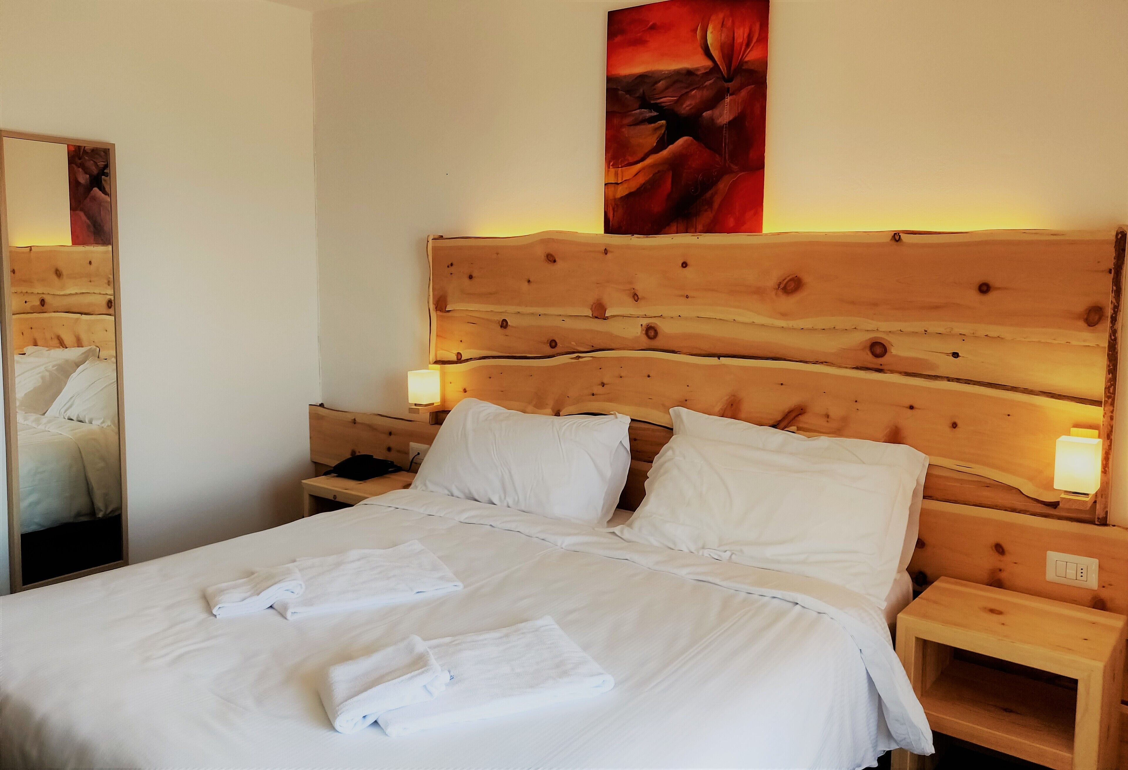 standard double room, 1 bedroom, valley view | 1 bedroom, in-room safe, desk, laptop workspace