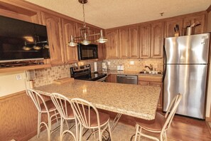 Condo (ML326 (Connects to ML324) Slope View ) | Private kitchen