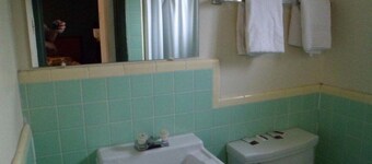 Belmont Motel