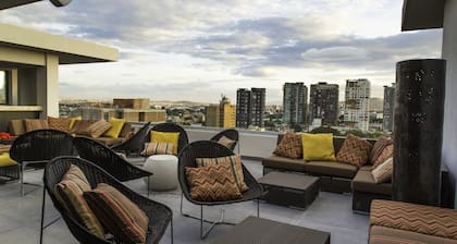 Hotel Love It CAS Consulate