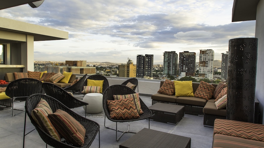 Hotel Love It CAS Consulate