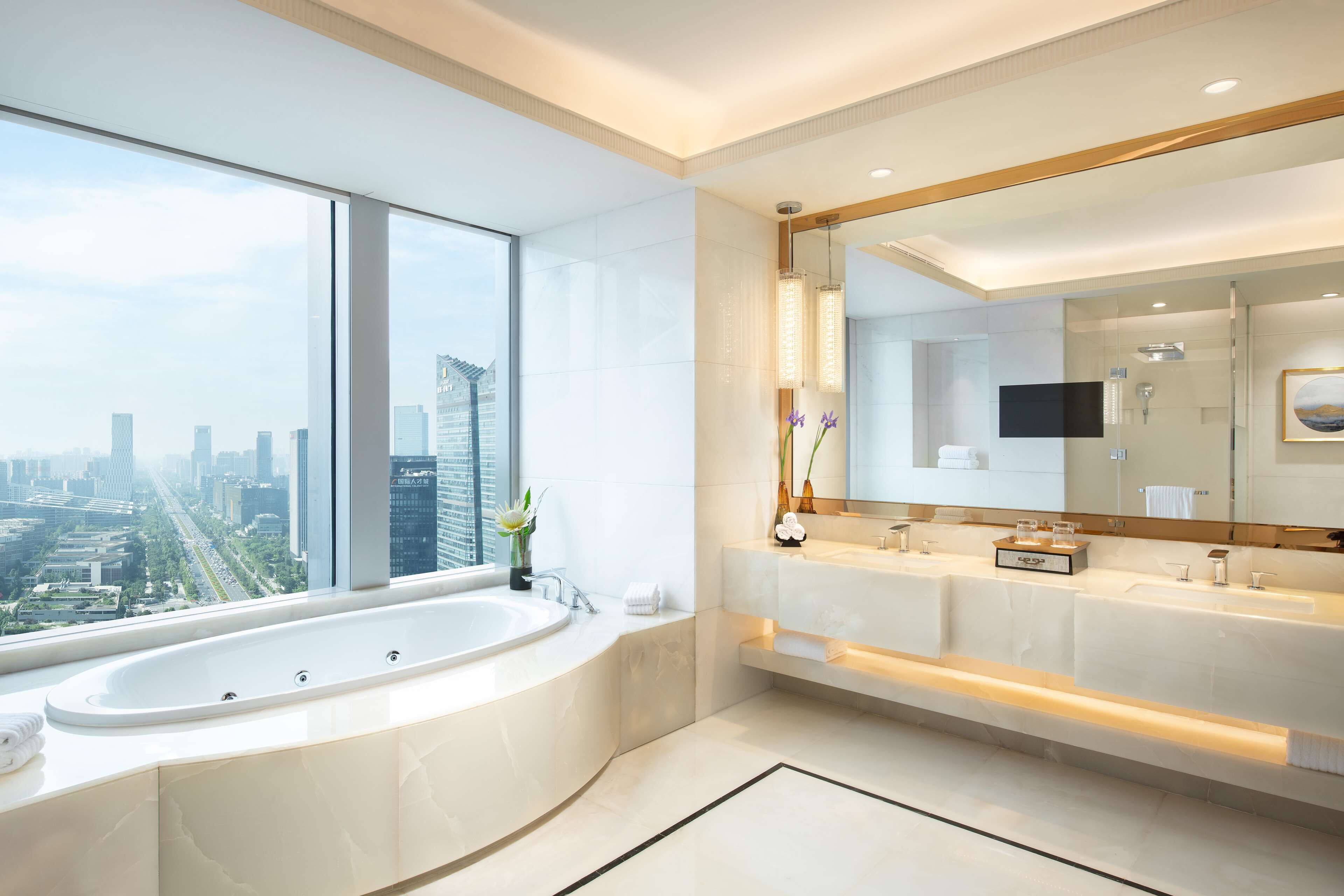 signature suite, non smoking | bathroom | separate bathtub and shower, hydromassage showerhead