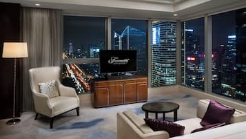 Signature Suite, Non Smoking | Living area | LCD TV