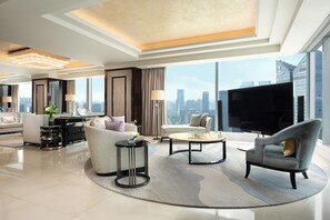 Presidential Suite | Premium bedding, down comforters, minibar, desk