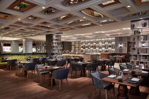 Restaurant - Palm Springs Hotel Chengdu, Vignette Collection by IHG (Chengdu)