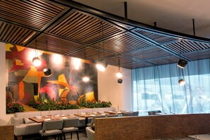 Daily buffet breakfast (MXN 430 per person)