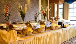 Bao gồm bữa sáng buffet