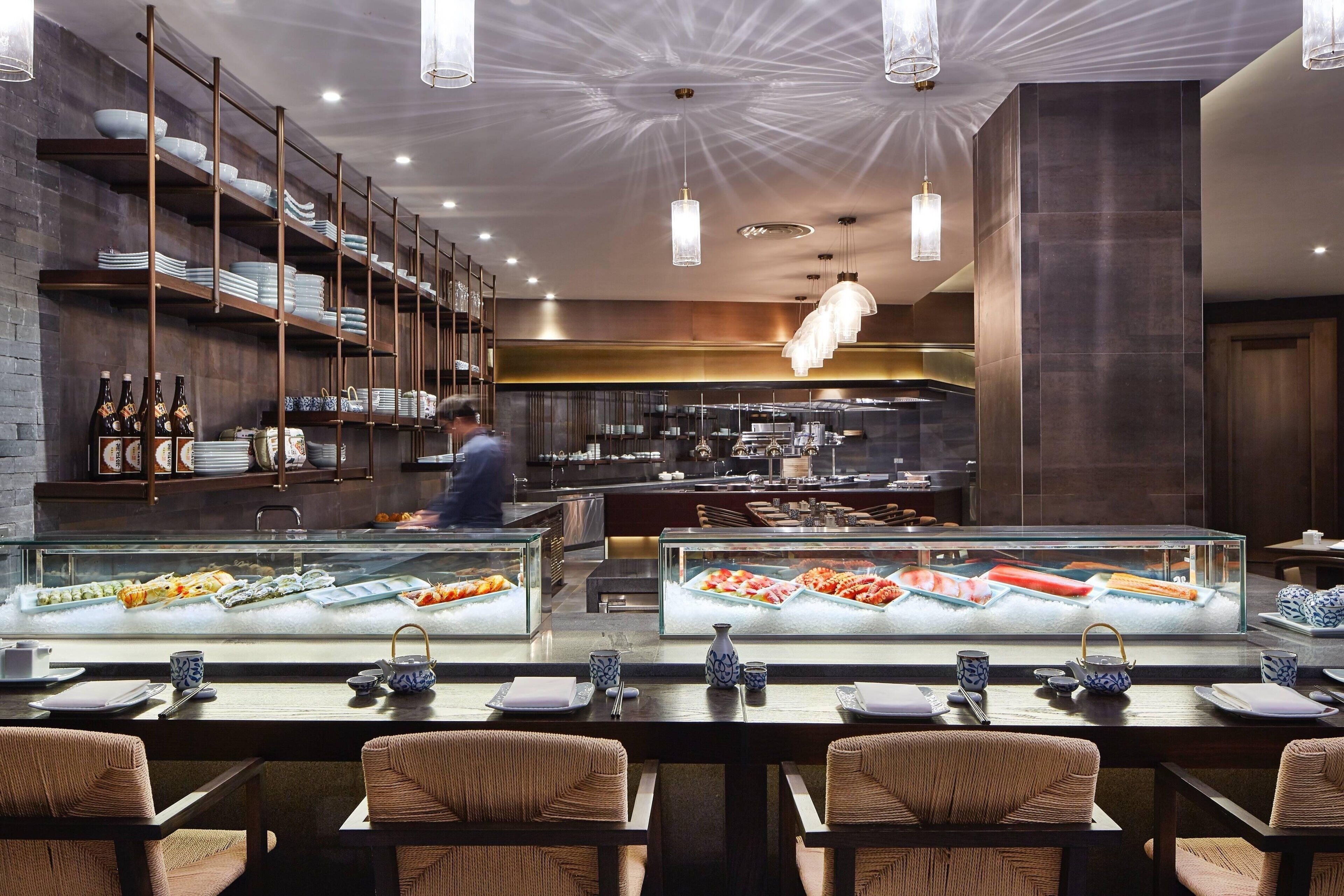 4 restaurants, breakfast, lunch, dinner served; international cuisine