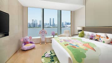 1 bedroom, premium bedding, down duvets, memory-foam beds