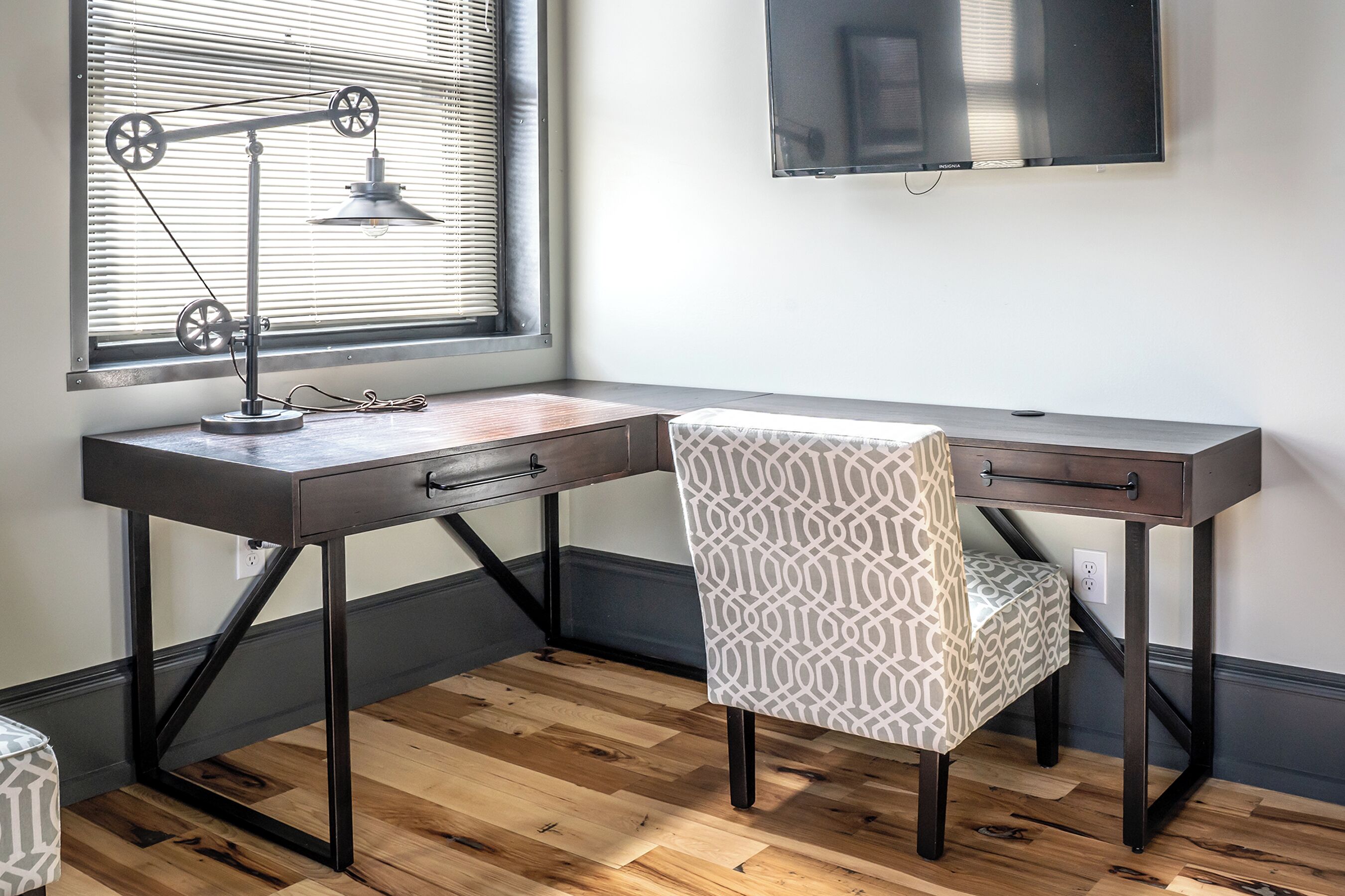 business double room, ensuite, city view (109 the "working class" ) | 1 bedroom