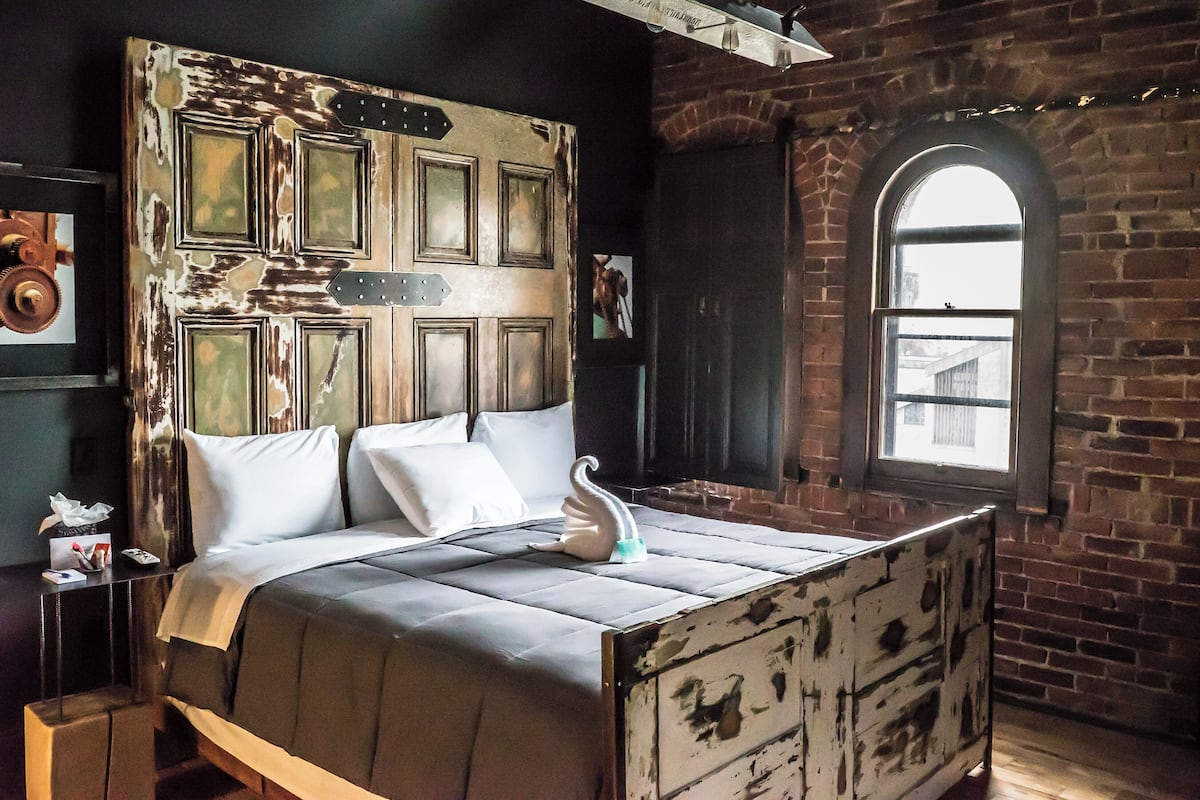 Exclusive Studio, Ensuite, City View (309 The Lumber Room) | 1 bedroom