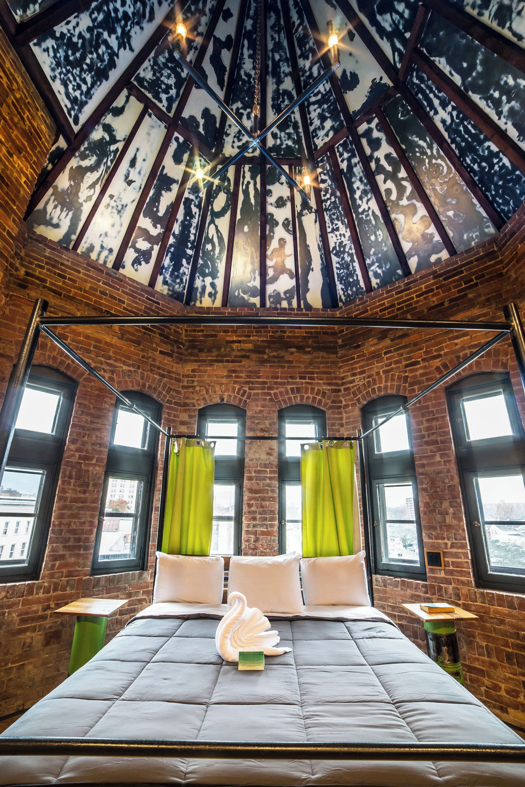 Kahden hengen huone, kylpyhuone makuuhuoneen yhteydessä, kaupunkinäköala (306 The Twain Room) | 1 makuuhuone, ilmainen Wi-Fi