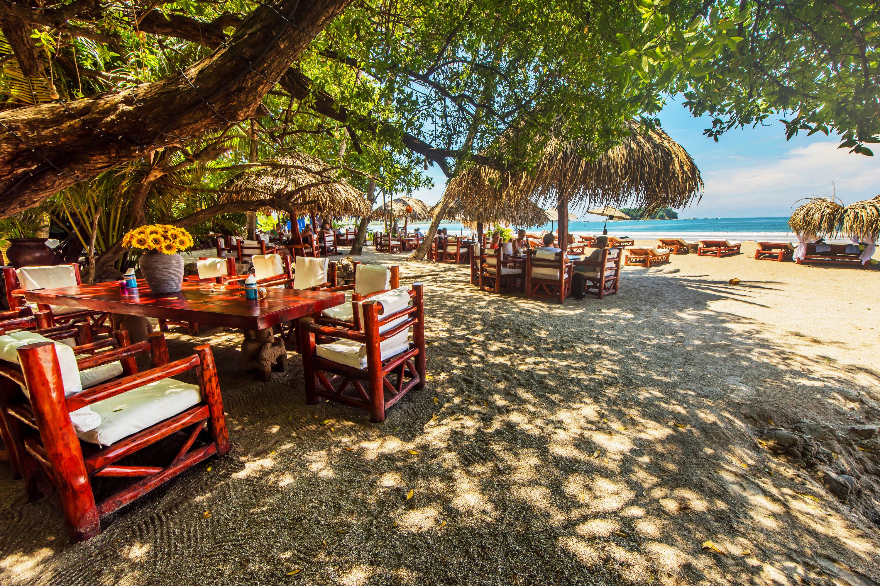 Daily cooked-to-order breakfast for a fee