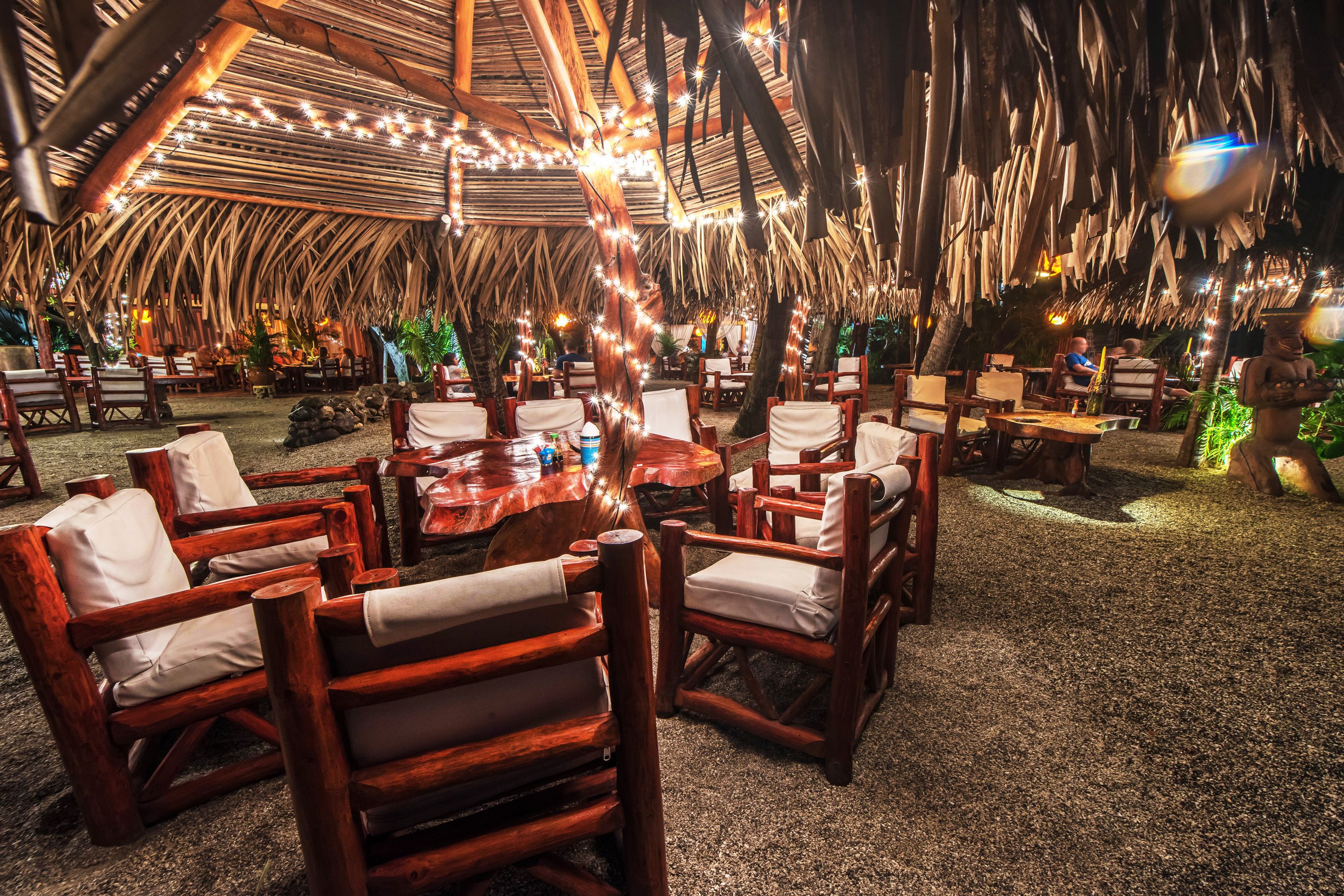 Breakfast, lunch, dinner served; Italian cuisine, beach views 