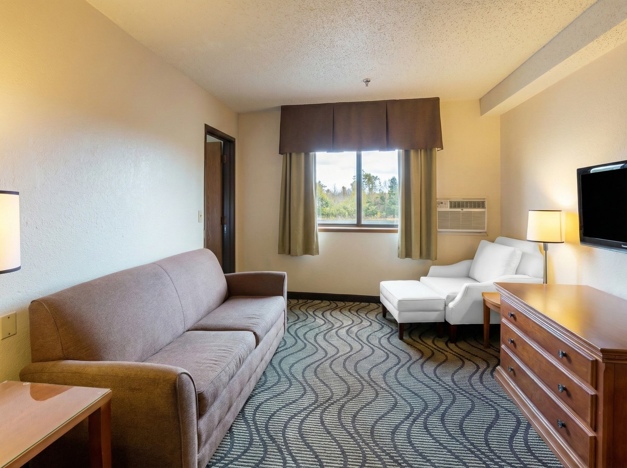 Family Suite, Multiple Beds, Kitchenette