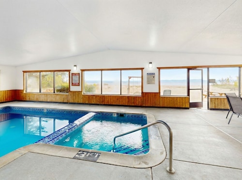 Oscoda Lakeside Hotel