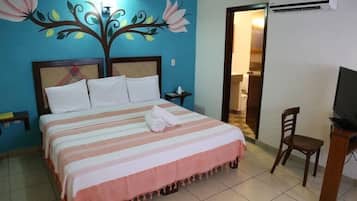 Habitación estándar | Decoración individual, escritorio, wifi gratis y ropa de cama