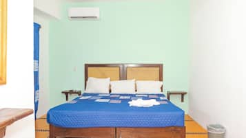 Habitación estándar | Decoración individual, escritorio, wifi gratis y ropa de cama