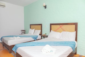 Standard-Doppelzimmer | Individuell dekoriert, Schreibtisch, kostenloses WLAN, Bettwäsche