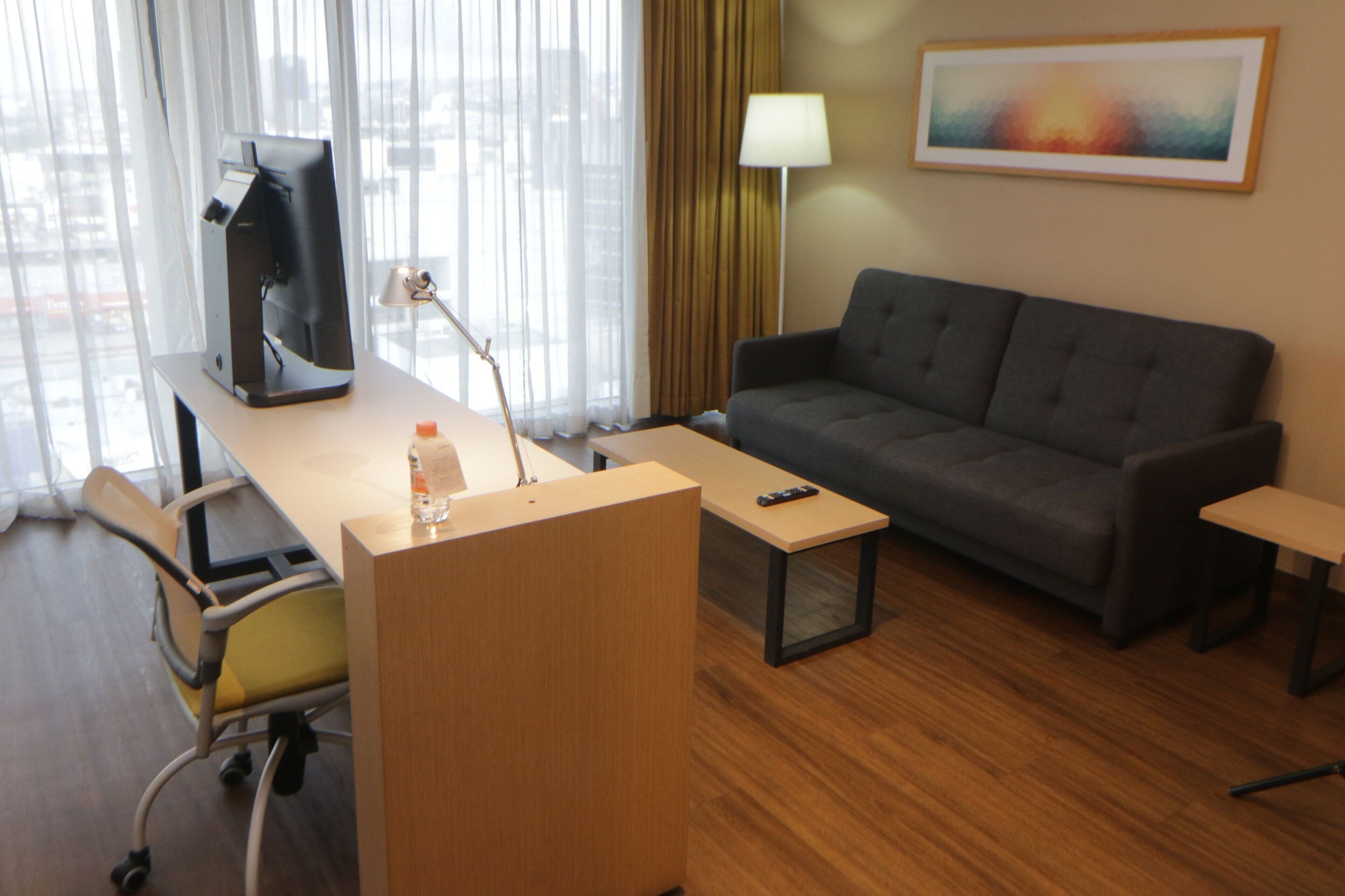 studio suite, 1 queen bed with sofa bed, non smoking | 1 bedroom, premium bedding, down duvets, in-room safe