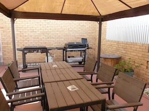 Balcony - Lake Bolac Motel (Lake Bolac)