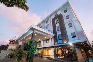 Check-in/check-out kiosk - Swiss-Belexpress Kuta Legian (Kuta)