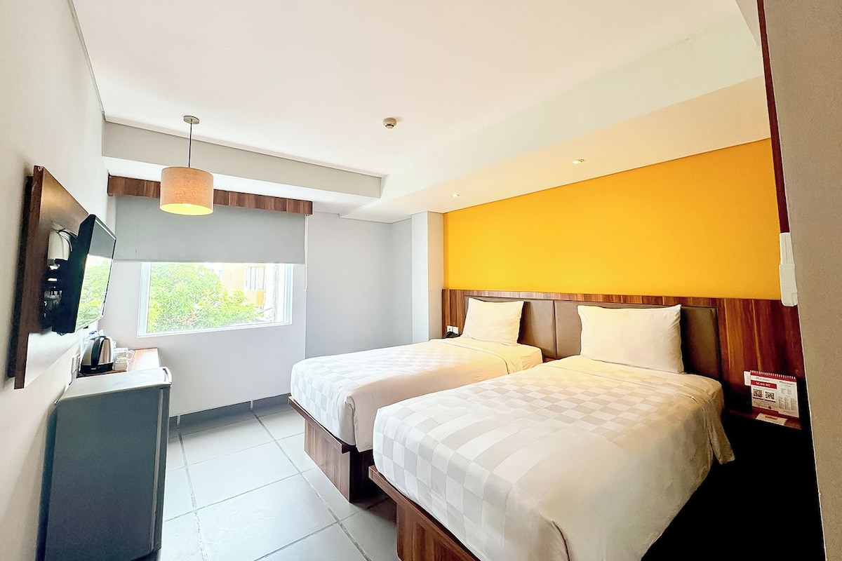Express Super Twin Room | Safe på rommet, skrivebord, lydisolert og strykejern/-brett