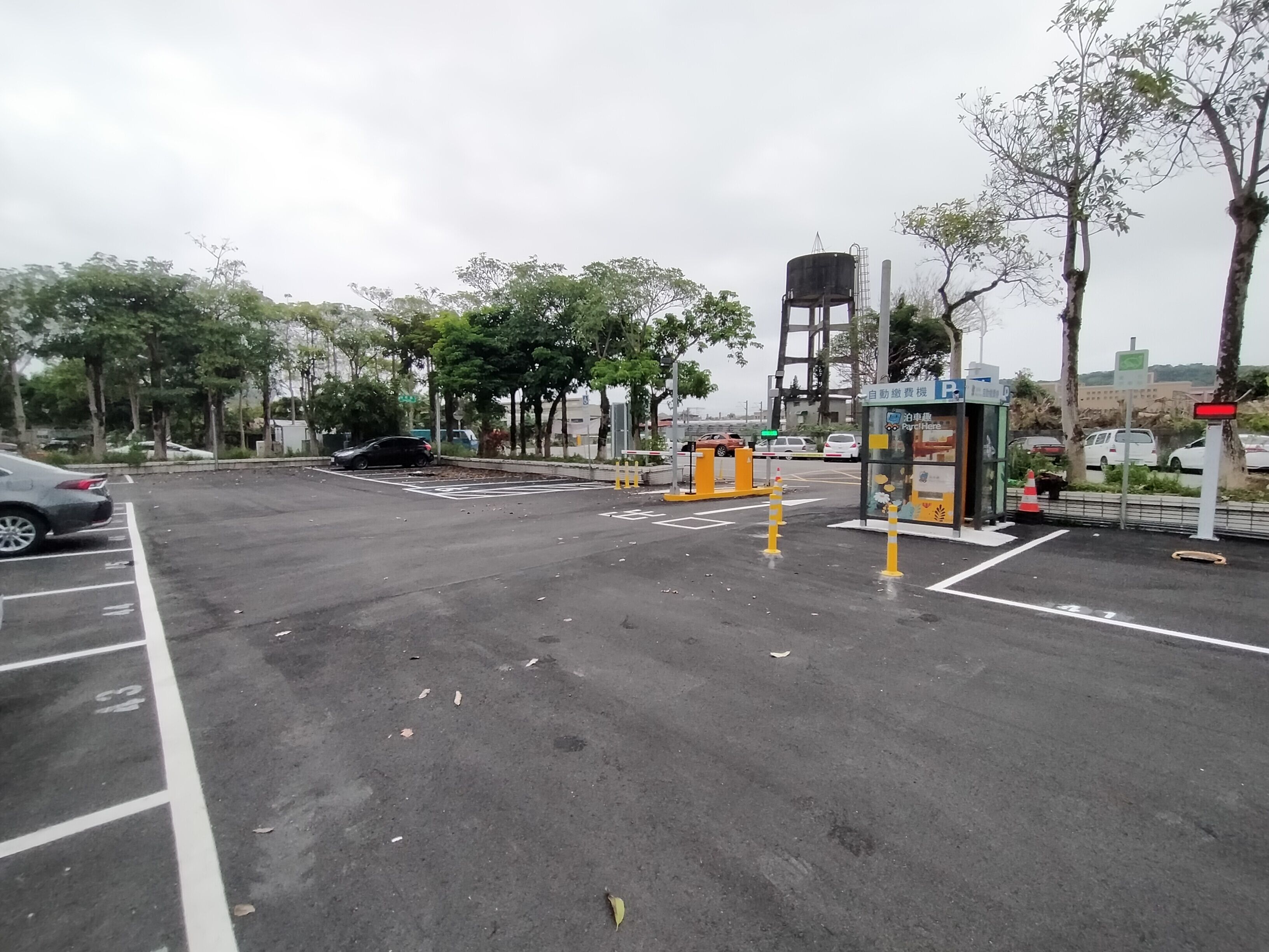 self-parking (surcharge) 100 per night